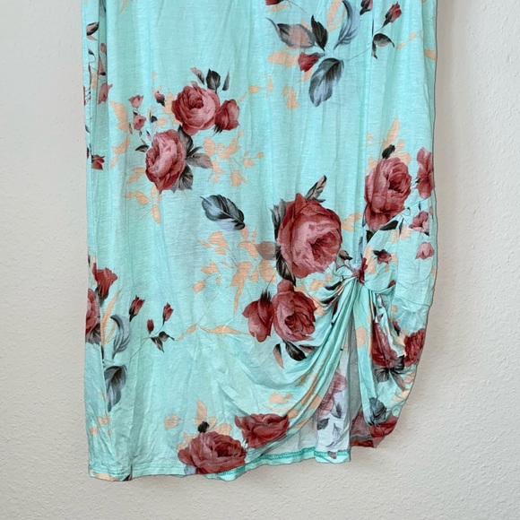 ⭐️ SOLD ⭐️ BRENDA’S USA Floral Knotted Tunic Top L - Picture 2 of 6